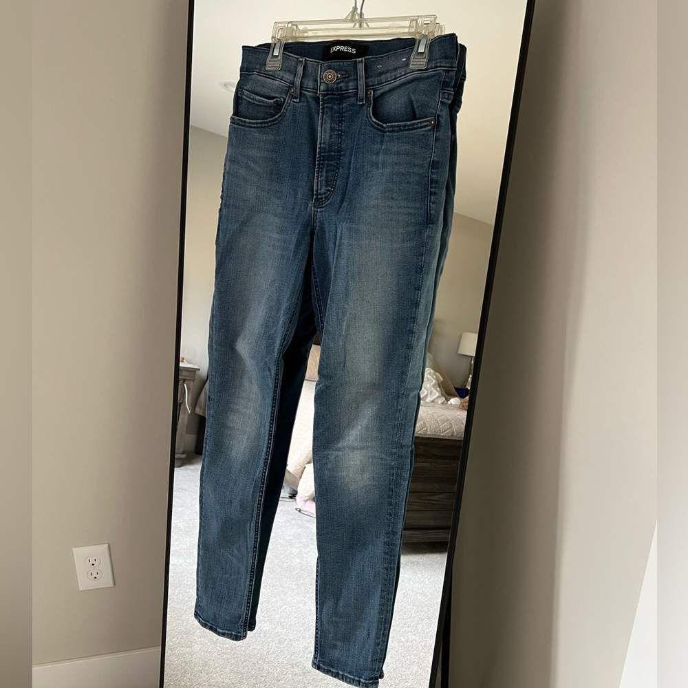 Express: Size 4, Dark Blue, High Rise Skinny Jegging